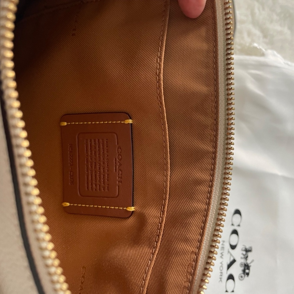 Purse Coach - Picture 3 of 3